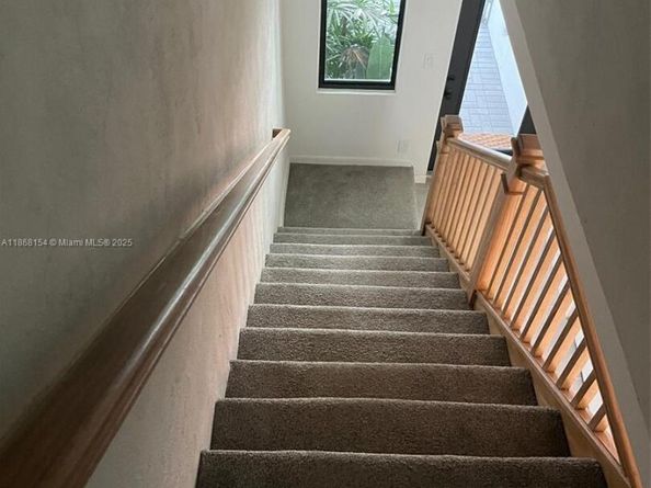 2526 Pierce Street 12, Hollywood FL 33020