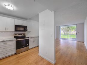 9601 Sunrise Lakes Blvd 106, Sunrise FL 33322
