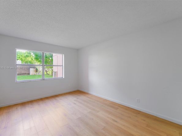 9601 Sunrise Lakes Blvd 106, Sunrise FL 33322