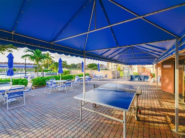 9601 Sunrise Lakes Blvd 106, Sunrise FL 33322