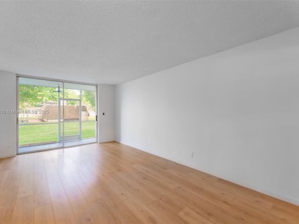 9601 Sunrise Lakes Blvd 106, Sunrise FL 33322