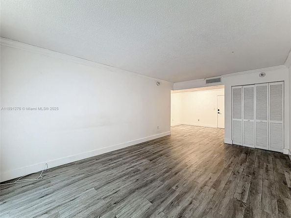 12500 NE 15th Ave 105, North Miami FL 33161