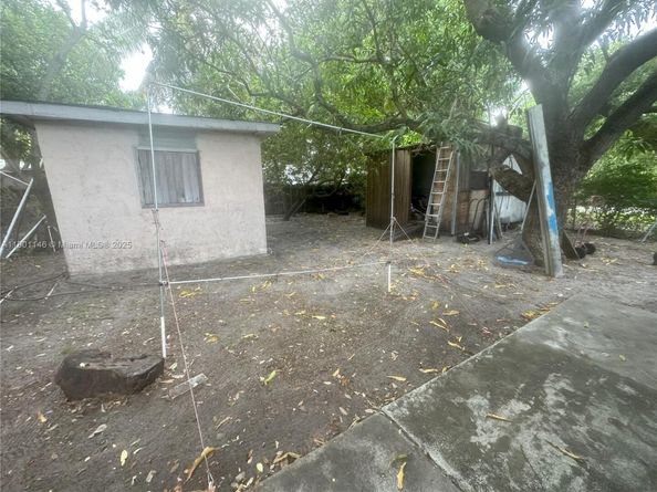 Undisclosed Address #A11901146, Miami FL 33127