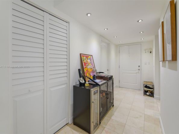 2101 Brickell Ave 2009, Miami FL 33129