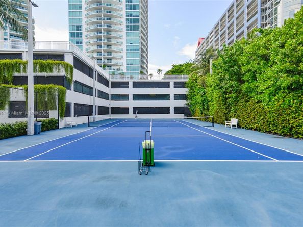 2101 Brickell Ave 2009, Miami FL 33129