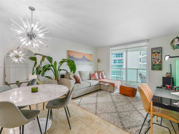 2101 Brickell Ave 2009, Miami FL 33129