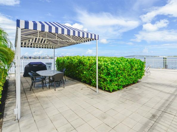 2101 Brickell Ave 2009, Miami FL 33129