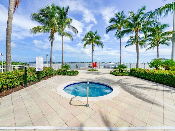 2101 Brickell Ave 2009, Miami FL 33129