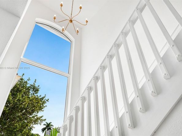 17080 SW 92nd Ct, Palmetto Bay FL 33157