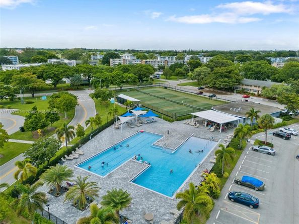 4008 Oakridge A 4008, Deerfield Beach FL 33442