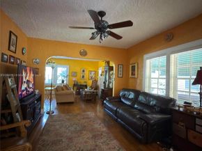 537 Glen Way, Miami Springs FL 33166