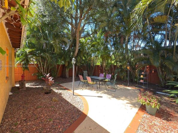 537 Glen Way, Miami Springs FL 33166