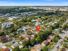 201 NE 169th St, North Miami Beach FL 33162