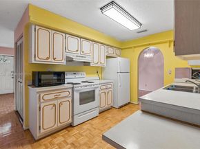 9306 NW 80th St, Tamarac FL 33321