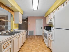 9306 NW 80th St, Tamarac FL 33321