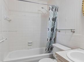 9306 NW 80th St, Tamarac FL 33321