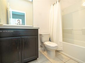 2820 NW 180th St, Miami Gardens FL 33056