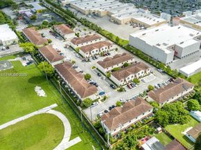 2820 NW 180th St, Miami Gardens FL 33056