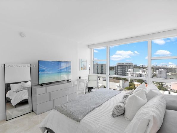 6801 Collins Ave 1402 Door 1412 L, Miami Beach FL 33141