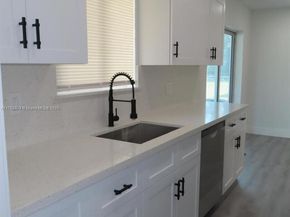 95 SW 17th Ter, Homestead FL 33030