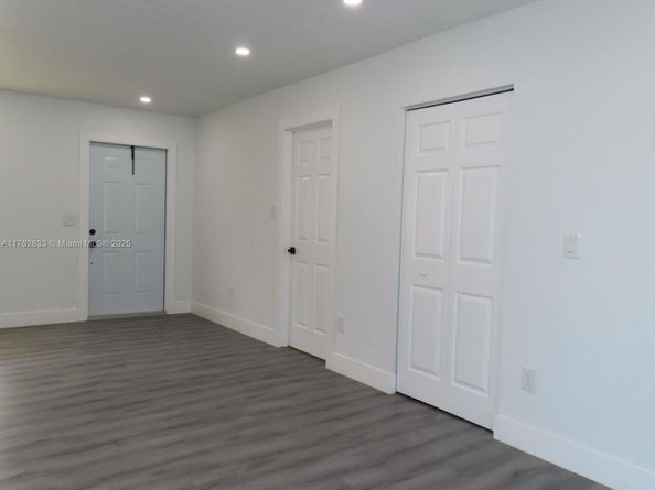 95 SW 17th Ter, Homestead FL 33030