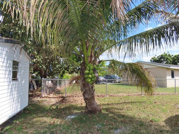95 SW 17th Ter, Homestead FL 33030