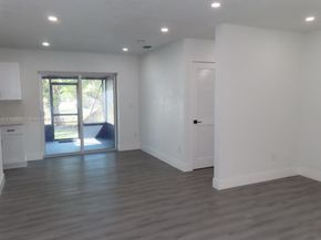 95 SW 17th Ter, Homestead FL 33030
