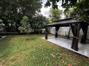 6761 Sheridan St, Hollywood FL 33024