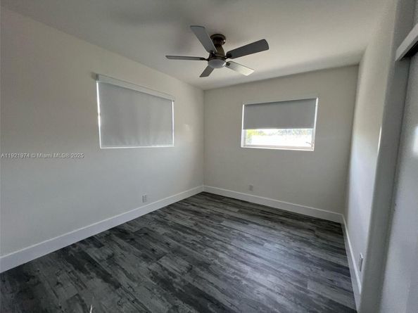 6761 Sheridan St, Hollywood FL 33024