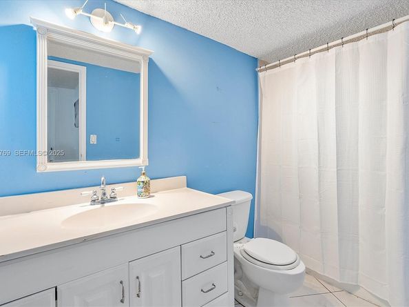 600 Parkview Dr 611, Hallandale Beach FL 33009