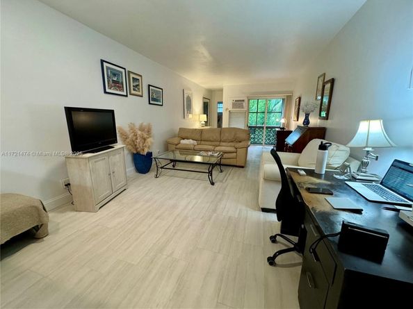 6580 Santona St A38, Coral Gables FL 33146