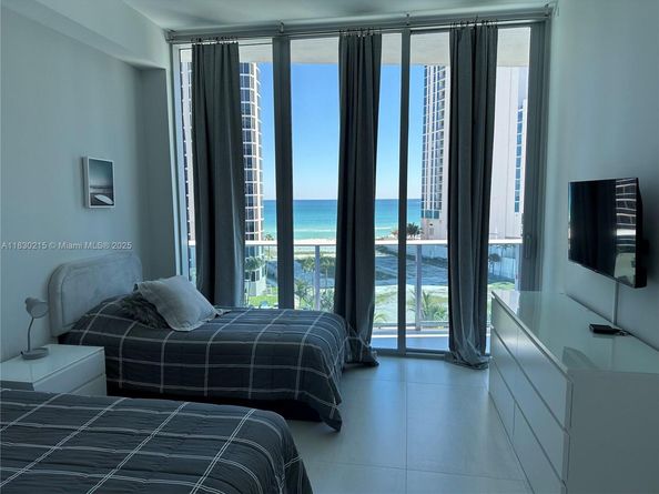 17550 Collins Ave 703, Sunny Isles Beach FL 33160