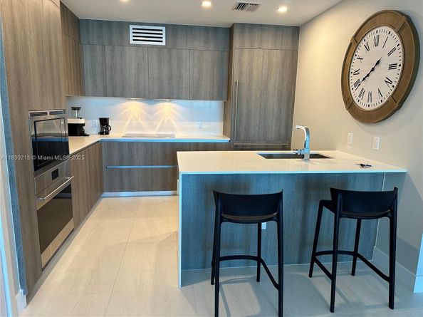17550 Collins Ave 703, Sunny Isles Beach FL 33160