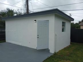 7625 NW 14th Ct, Miami FL 33147