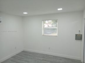 7625 NW 14th Ct, Miami FL 33147