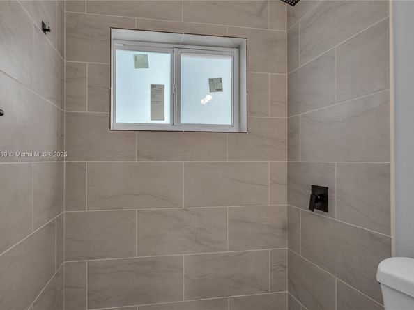 2243 Greene St, Hollywood FL 33020