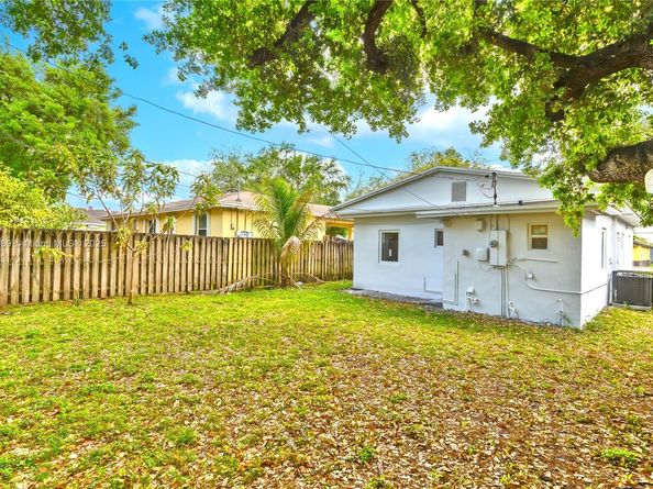 2243 Greene St, Hollywood FL 33020