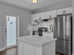 2243 Greene St, Hollywood FL 33020