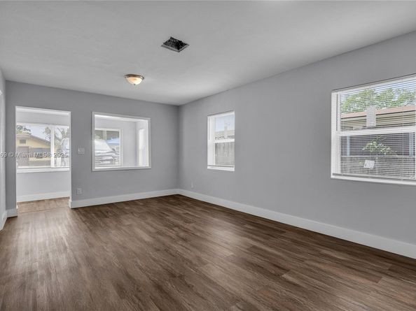 2243 Greene St, Hollywood FL 33020