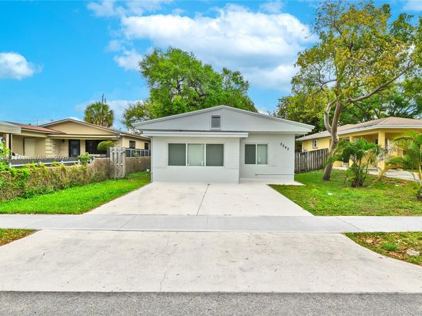 2243 Greene St, Hollywood FL 33020
