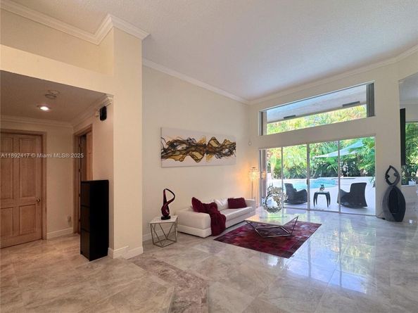 375 Sabal Way, Weston FL 33326