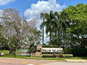 375 Sabal Way, Weston FL 33326