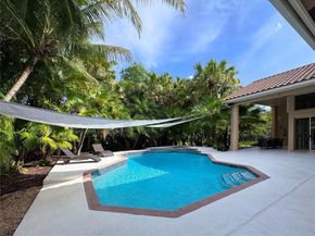 375 Sabal Way, Weston FL 33326