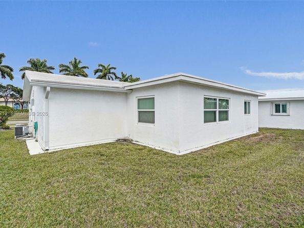 1806 SW 18th St, Boynton Beach FL 33426