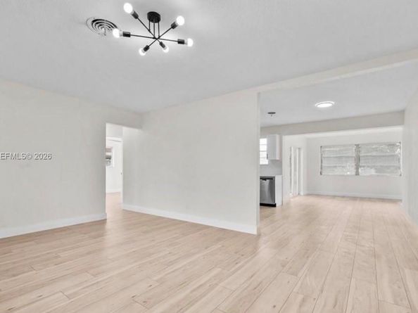 Undisclosed Address #A11949690, Hollywood FL 33021