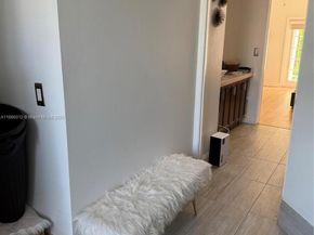 1170 E Wilshire Cir E, Pembroke Pines FL 33027