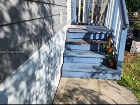 822 Heather Lane, Hallandale Beach FL 33309