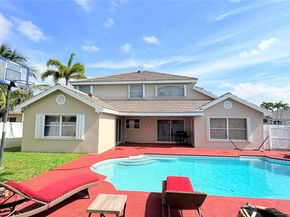 1002 NW 182nd Way, Pembroke Pines FL 33029