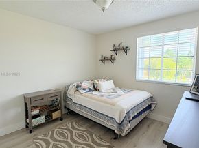 1002 NW 182nd Way, Pembroke Pines FL 33029