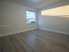 1002 NW 182nd Way, Pembroke Pines FL 33029